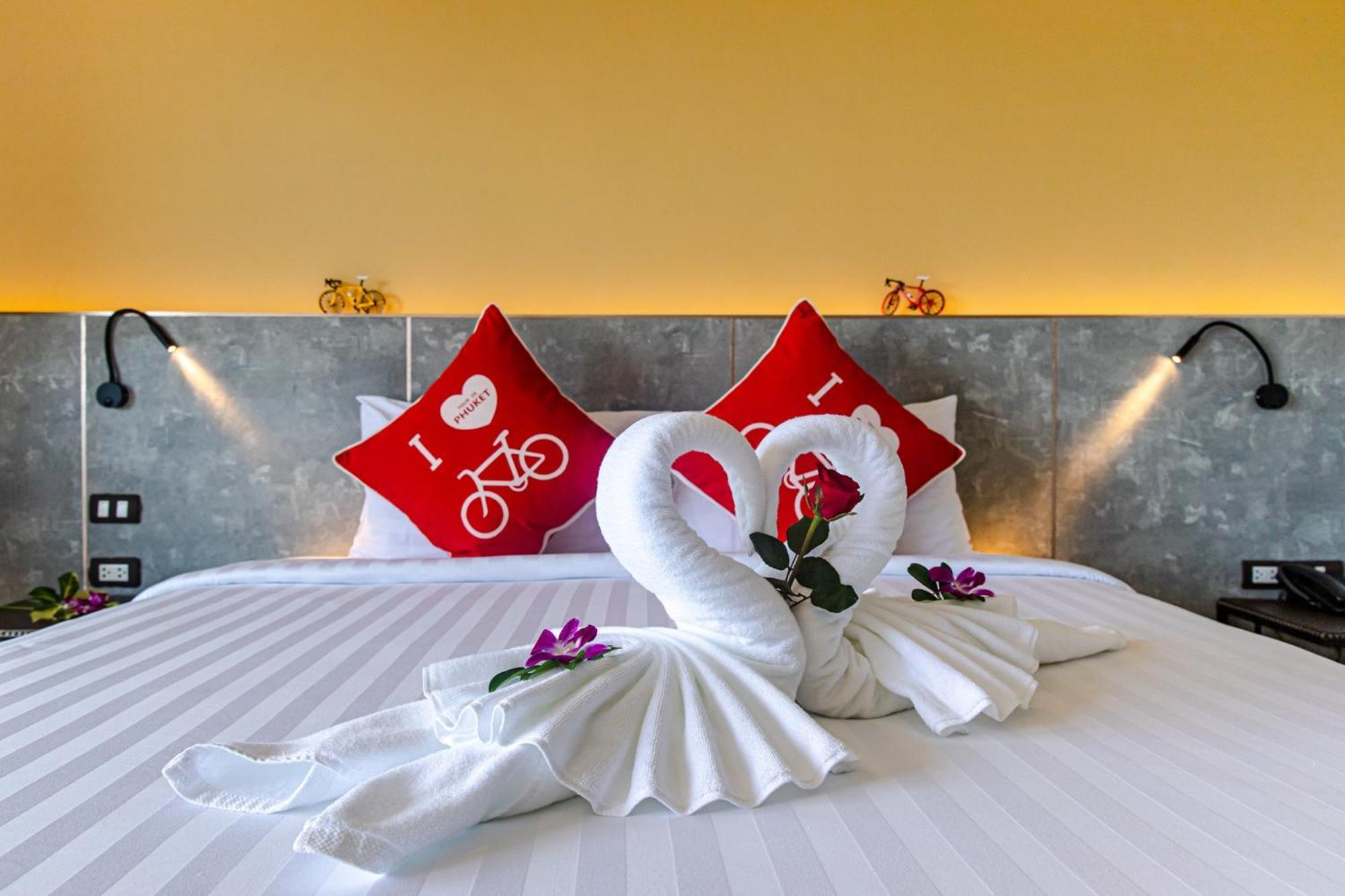 Tour De Phuket Hotel - Sha Plus タラーン エクステリア 写真